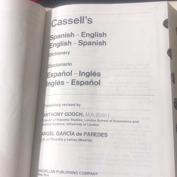 Cassell’s Spanish -English & English to Spanish Dictionary - Picture 12 of 13
